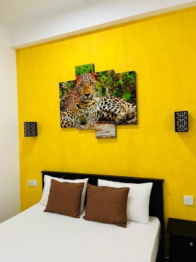 Funwhales Rest House Negombo Eksteriør bilde